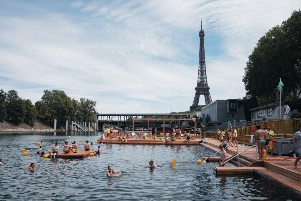 swimming in the seine - baignade - swim Seine - grenelle - baignade seine